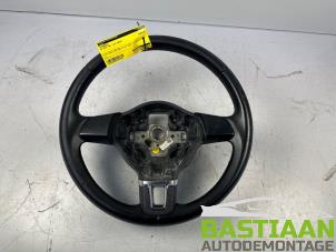 Używane Kierownica Volkswagen Golf VI (5K1) 1.2 TSI BlueMotion Cena € 49,99 Procedura marży oferowane przez Bastiaan Autodemontage