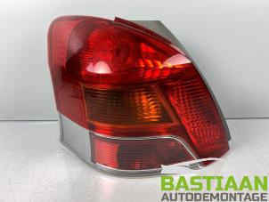 Used Taillight, left Toyota Yaris II (P9) 1.33 16V Dual VVT-I Price € 89,99 Margin scheme offered by Bastiaan Autodemontage