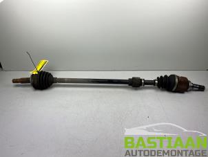 Used Front drive shaft, right Toyota Yaris II (P9) 1.33 16V Dual VVT-I Price € 49,99 Margin scheme offered by Bastiaan Autodemontage