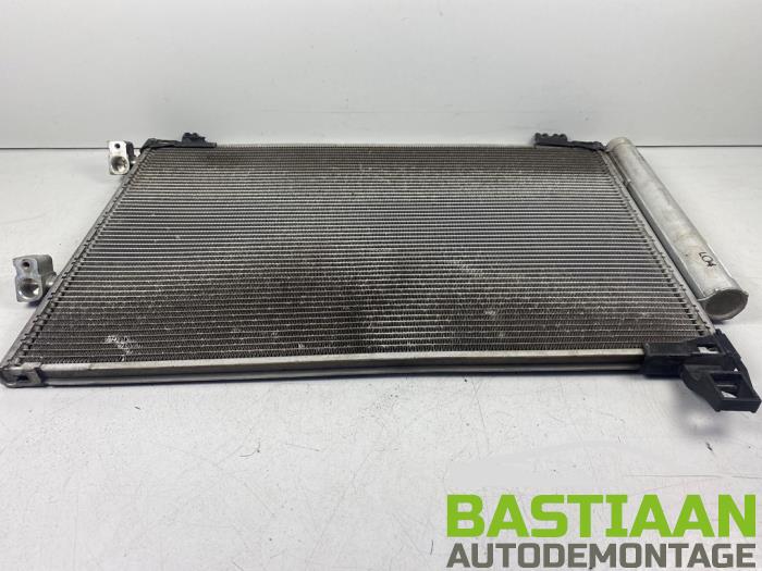 Air conditioning condenser from a Toyota Yaris II (P9) 1.33 16V Dual VVT-I 2012