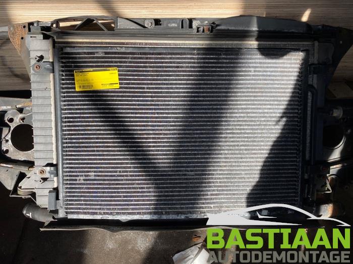 Usagé Condenseur de climatisation Audi A4 Avant (B7) 2.5 TDI V6 24V Prix € 35,00 Règlement à la marge proposé par Bastiaan Autodemontage