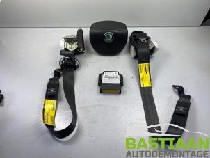 Gebrauchte Airbag Set + Modul Skoda Fabia II Combi 1.2 TSI Preis € 349,99 Margenregelung angeboten von Bastiaan Autodemontage