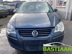 Used Grille Volkswagen Polo IV (9N1/2/3) 1.4 16V 75 Price € 24,99 Margin scheme offered by Bastiaan Autodemontage