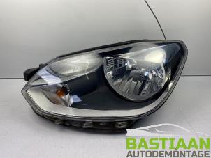 Used Headlight, left Volkswagen Up! (121) 1.0 12V 60 Price € 99,99 Margin scheme offered by Bastiaan Autodemontage