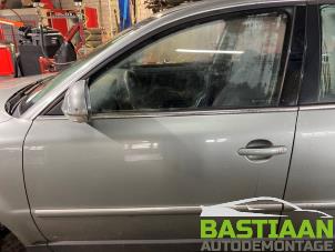 Used Front door seal 4-door, left Volkswagen Passat (3B3) 2.0 20V Price on request offered by Bastiaan Autodemontage