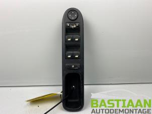 Used Multi-functional window switch Peugeot 407 SW (6E) 2.0 16V Price € 29,99 Margin scheme offered by Bastiaan Autodemontage