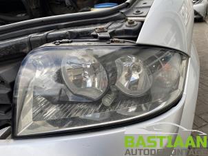 Używane Reflektor lewy Audi A2 (8Z0) 1.4 TDI Cena € 69,99 Procedura marży oferowane przez Bastiaan Autodemontage