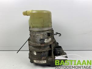 Used Power steering pump Volvo S60 II (FS) 2.0 D3 20V Price € 99,99 Margin scheme offered by Bastiaan Autodemontage