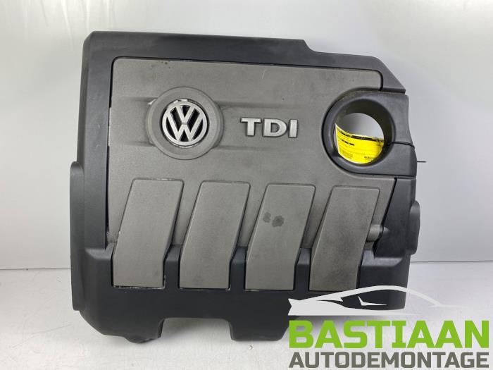 Usados Cobertor motor Volkswagen Golf VI (5K1) 1.6 TDI 16V Precio € 74,99 Norma de margen ofrecido por Bastiaan Autodemontage