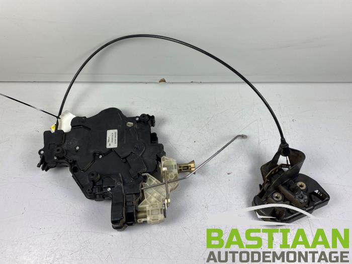 Schiebetür Schließmechaniken rechts mei oe-nummer 2K0843654 Vorrat 