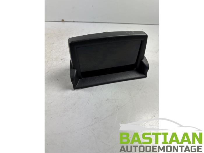 Begagnade Innerdisplay Peugeot 307 CC (3B) 2.0 16V Pris € 99,99 Marginaltabell erbjuds av Bastiaan Autodemontage