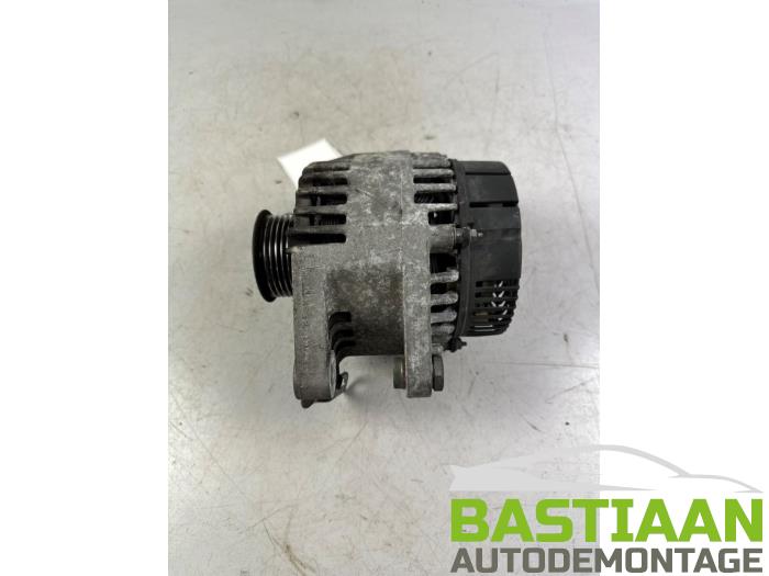 Dynamo van een Toyota Aygo (B10) 1.0 12V VVT-i 2006