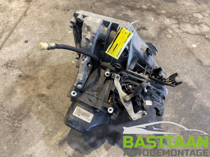 Usagé Boîte de vitesse Renault Captur I (2R) 0.9 Energy TCE 12V Prix € 374,90 Règlement à la marge proposé par Bastiaan Autodemontage