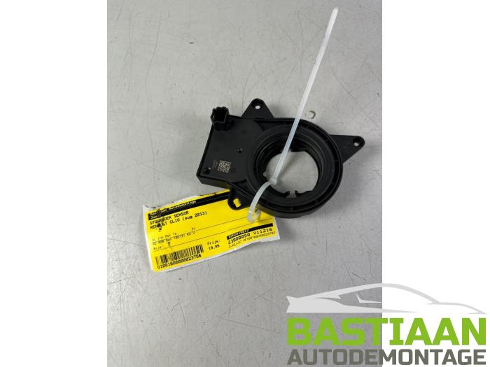 Begagnade Styrvinkelsensor Renault Clio IV (5R) 0.9 Energy TCE 90 12V Pris € 19,99 Marginaltabell erbjuds av Bastiaan Autodemontage