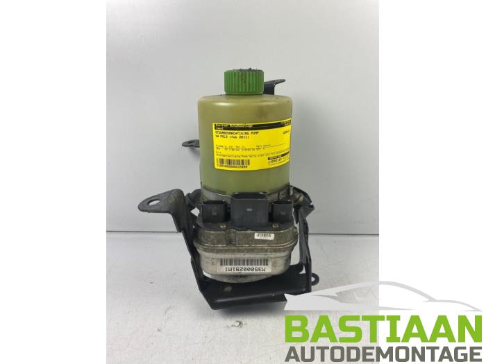 Usagé Pompe direction assistée Volkswagen Polo IV (9N1/2/3) 1.4 16V Prix € 124,99 Règlement à la marge proposé par Bastiaan Autodemontage