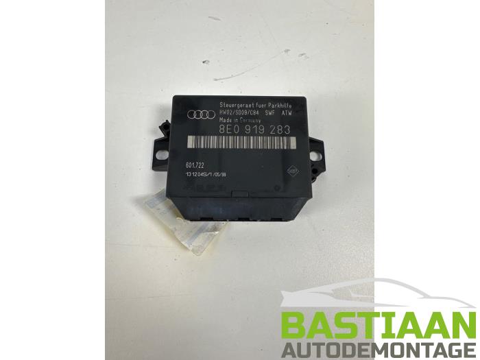 Begagnade PDC-modul Audi A4 Avant (B7) 2.5 TDI V6 24V Pris € 24,99 Marginaltabell erbjuds av Bastiaan Autodemontage