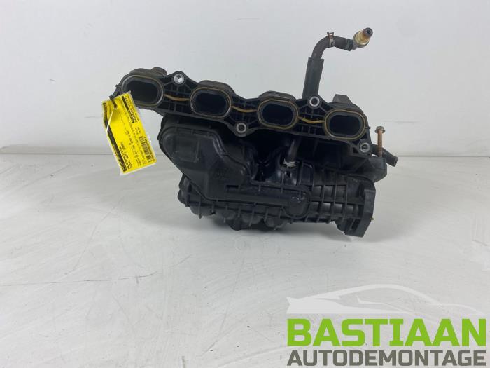 Begagnade Insugsrör Suzuki Swift (ZA/ZC/ZD1/2/3/9) 1.3 VVT 16V Pris € 74,99 Marginaltabell erbjuds av Bastiaan Autodemontage