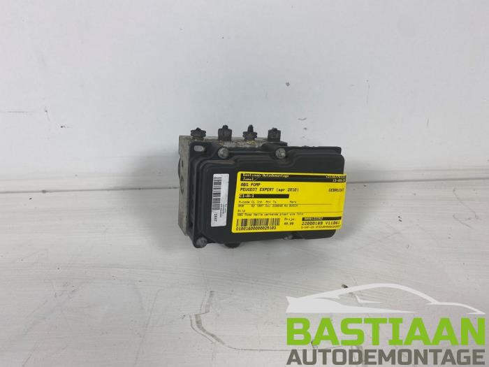 Używane Pompa ABS Peugeot Expert (G9) 2.0 HDi 140 16V Cena € 38,00 Procedura marży oferowane przez Bastiaan Autodemontage
