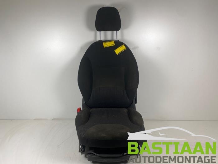 Używane Fotel lewy Smart Forfour (453) 0.9 TCE 12V Cena € 174,99 Procedura marży oferowane przez Bastiaan Autodemontage