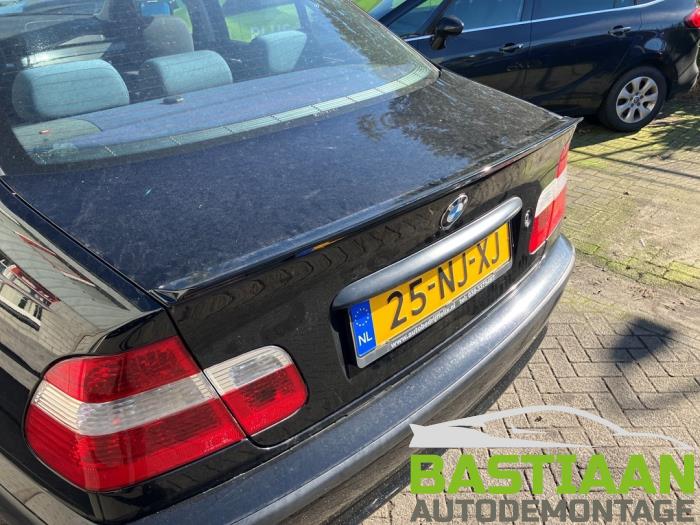 Begagnade Baklucka BMW 3 serie (E46/4) 316i 16V Pris € 124,99 Marginaltabell erbjuds av Bastiaan Autodemontage