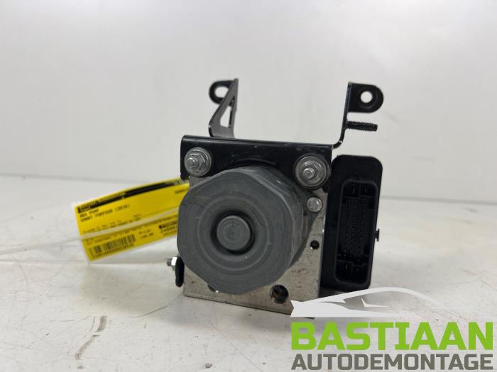 Begagnade ABS-pump Smart Forfour (453) 0.9 TCE 12V Pris € 142,00 Marginaltabell erbjuds av Bastiaan Autodemontage