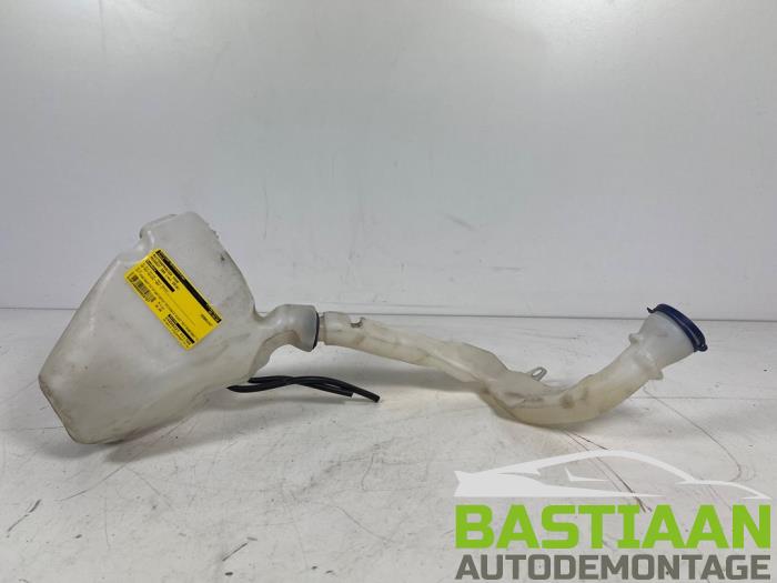 Używane Spryskiwacz przód Peugeot 208 I (CA/CC/CK/CL) 1.2 Vti 12V PureTech 82 Cena € 29,99 Procedura marży oferowane przez Bastiaan Autodemontage