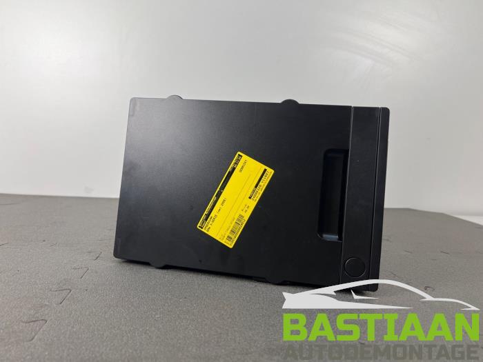Gebrauchte Ablagefach BMW 3 serie (E90) 320i 16V Preis € 49,99 Margenregelung angeboten von Bastiaan Autodemontage