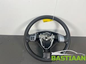 Używane Kierownica Suzuki Swift (ZA/ZC/ZD1/2/3/9) 1.3 VVT 16V Cena € 49,99 Procedura marży oferowane przez Bastiaan Autodemontage