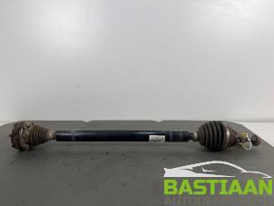 Begagnade Drivaxel, höger fram Volkswagen Golf Sportsvan (AUVS) 1.6 TDI BlueMotion 16V Pris € 49,99 Marginaltabell erbjuds av Bastiaan Autodemontage