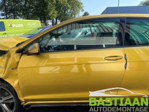 Used Door 2-door, left Volkswagen Golf VII (AUA) 2.0 TDI 150 16V Price € 399,99 Margin scheme offered by Bastiaan Autodemontage