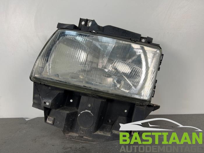 Gebrauchte Scheinwerfer links Volkswagen Transporter/Caravelle T4 2.5 TDI Preis € 39,99 Margenregelung angeboten von Bastiaan Autodemontage