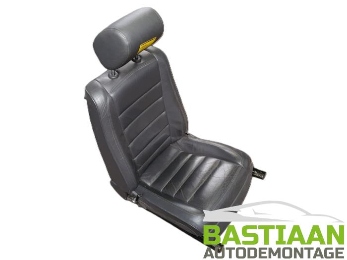 Używane Fotel lewy Volkswagen Touareg (7LA/7L6) 3.2 V6 24V Cena € 149,95 Procedura marży oferowane przez Bastiaan Autodemontage