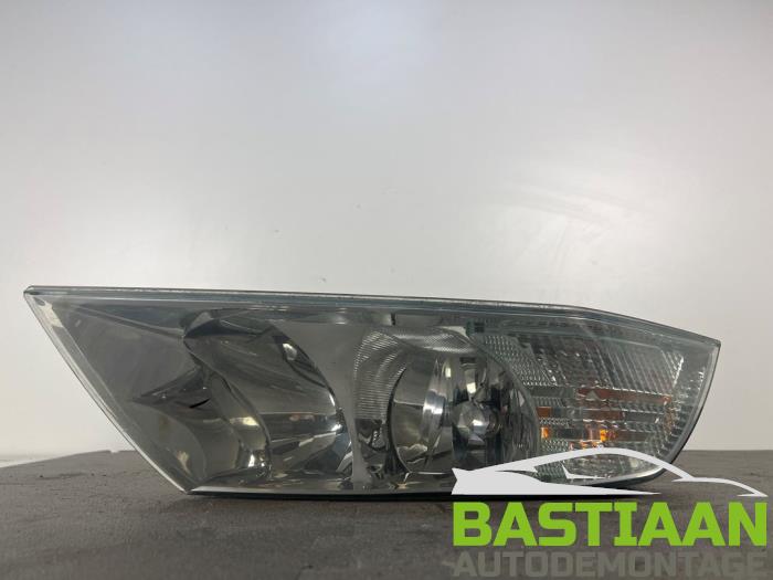 Optique avant principal droit d'un Skoda Octavia (1Z3) 1.9 TDI 2007