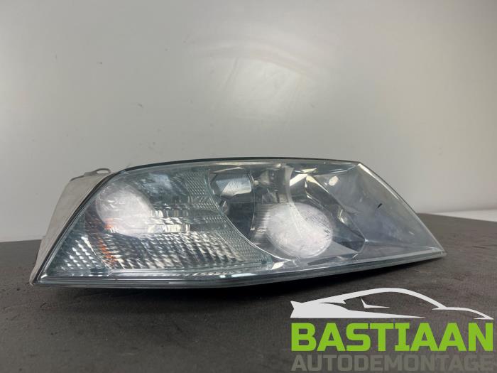 Optique avant principal droit d'un Skoda Octavia (1Z3) 1.9 TDI 2007