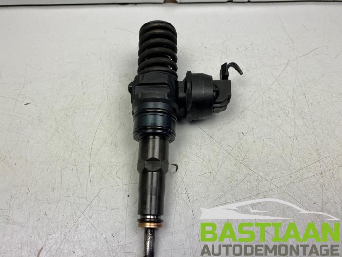 Usagé Injecteurs Volkswagen Caddy III (2KA,2KH,2CA,2CH) 2.0 SDI Prix € 149,99 Règlement à la marge proposé par Bastiaan Autodemontage