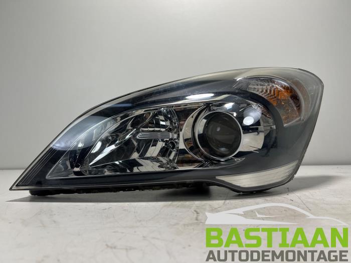 Używane Reflektor lewy Kia Cee'd (EDB5) 1.4 CVVT 16V Cena € 99,99 Procedura marży oferowane przez Bastiaan Autodemontage