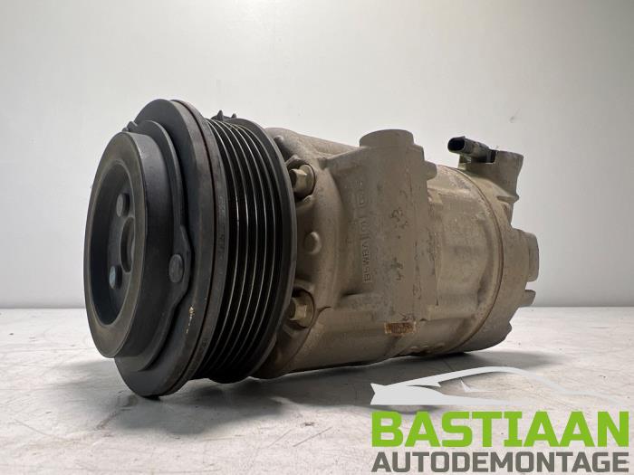 Usagé Compresseur de clim Ford Fiesta 7 1.1 Ti-VCT 12V 70 Prix € 134,91 Règlement à la marge proposé par Bastiaan Autodemontage