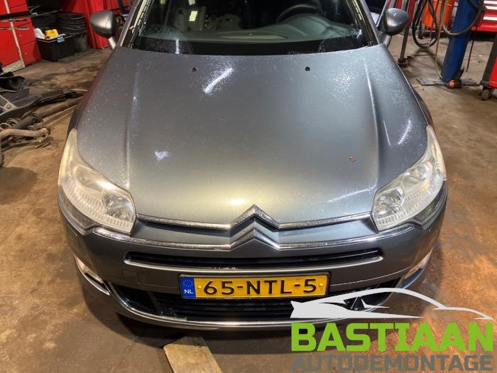 Używane Maska Citroen C5 III Tourer (RW) 1.6 16V THP 155 Cena € 174,99 Procedura marży oferowane przez Bastiaan Autodemontage