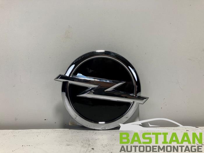 Używane Emblemat Opel Adam 1.4 Cena € 74,99 Procedura marży oferowane przez Bastiaan Autodemontage