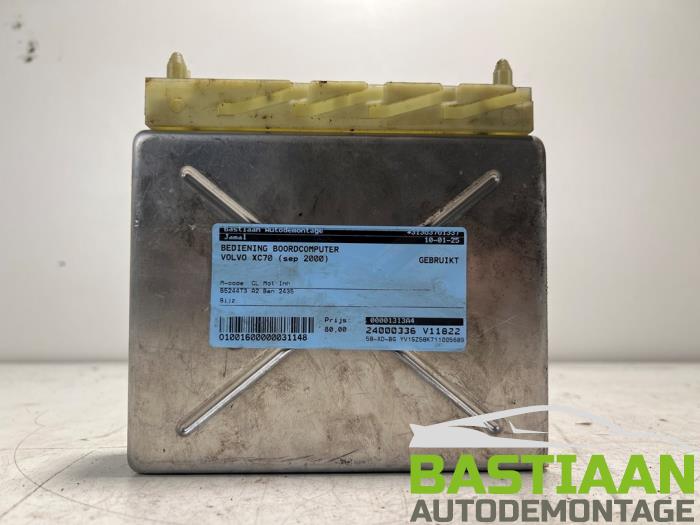Usagé Commande ordinateur de bord Volvo XC70 (SZ) XC70 2.4 T 20V Prix € 80,00 Règlement à la marge proposé par Bastiaan Autodemontage