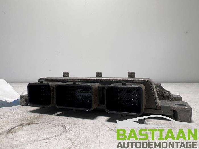 Engine management computer from a Ford Fiesta 6 (JA8) 1.4 16V 2011