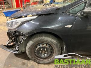 Begagnade Framskärm, vänster Kia Cee'd (JDB5) Pris € 174,99 Marginaltabell erbjuds av Bastiaan Autodemontage