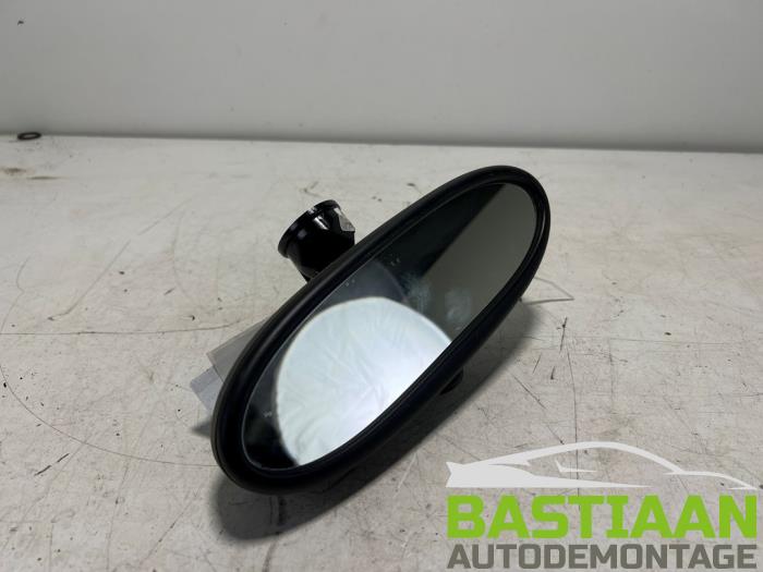 Usados Retrovisor interior BMW Mini (R50/53) 1.6 16V Cooper Precio € 39,99 Norma de margen ofrecido por Bastiaan Autodemontage