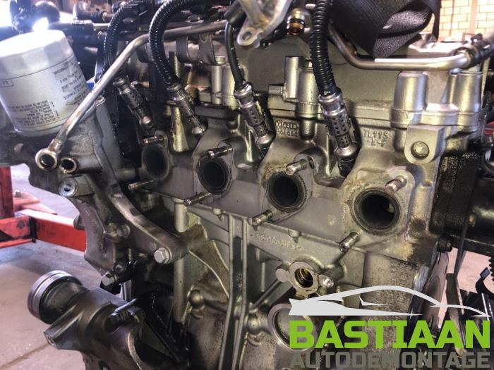 Engine Skoda Fabia II Combi 1.2 TSI - 03F100091A CBZ