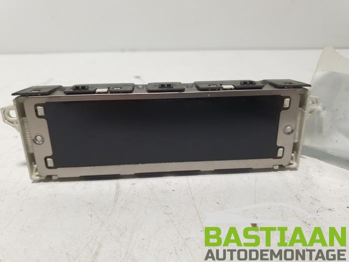 Begagnade Innerdisplay Peugeot 207 SW (WE/WU) 1.4 16V Vti Pris € 19,90 Marginaltabell erbjuds av Bastiaan Autodemontage