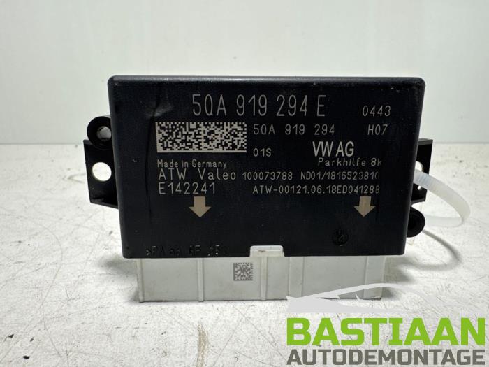Begagnade PDC-modul Volkswagen Polo VI (AW1) 1.0 TSI 12V Pris € 29,99 Marginaltabell erbjuds av Bastiaan Autodemontage