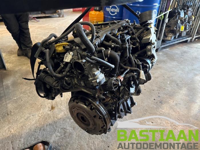 Motor van een Fiat Bravo (198A) 1.6 JTD Multijet 120 2008