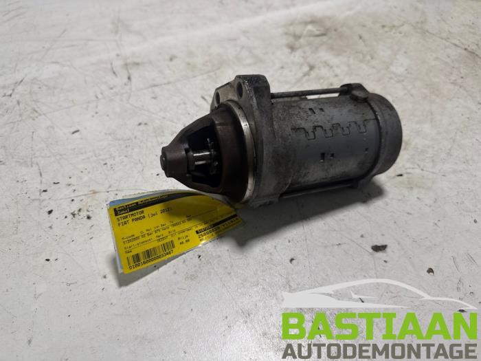 Gebrauchte Anlasser Fiat Panda (312) 0.9 TwinAir Turbo 85 Preis € 40,00 Margenregelung angeboten von Bastiaan Autodemontage