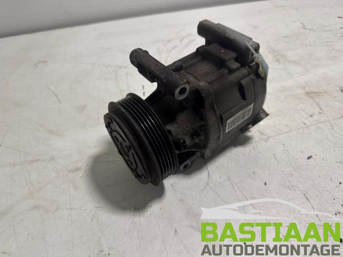 Usagé Compresseur de clim Fiat Panda (312) 0.9 TwinAir Turbo 85 Prix € 45,00 Règlement à la marge proposé par Bastiaan Autodemontage