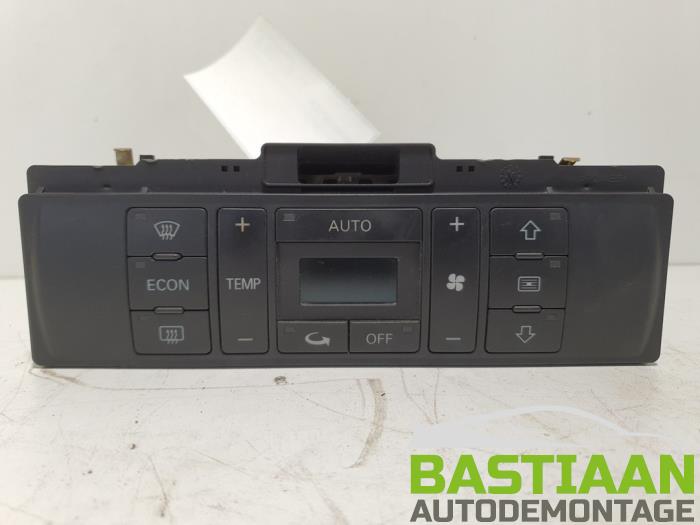 Używane Panel climatronic Audi A4 (B5) 1.9 TDI Cena € 24,95 Procedura marży oferowane przez Bastiaan Autodemontage